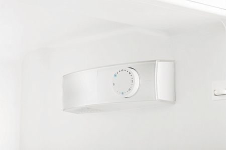 Холодильник Electrolux ERN92201AW