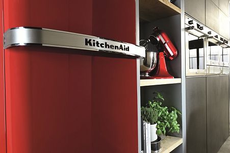 Холодильник KitchenAid KCFME 60150R