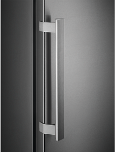 Морозильная камера Electrolux RUT7ME28X2