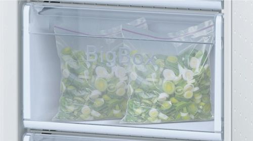 Двухкамерный холодильник Bosch KGN39VC14