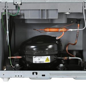 Холодильник с морозильником Samsung RB38T676FSA/WT серебристый