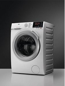 Стиральная машина AEG L6FEG49SR