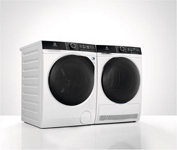 Стиральная машина Electrolux EW8F1R48B