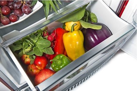 Холодильник KitchenAid KCFME 60150R