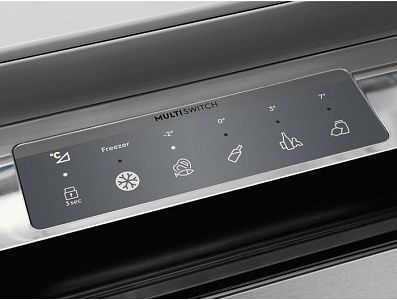 Холодильник Electrolux LLI9VF54X0
