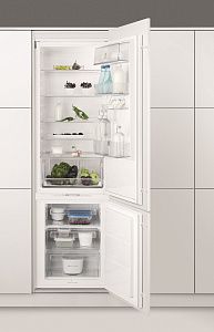 Холодильник Electrolux ENN93111AW