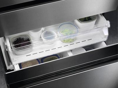 Холодильник Electrolux LLI9VF54X0