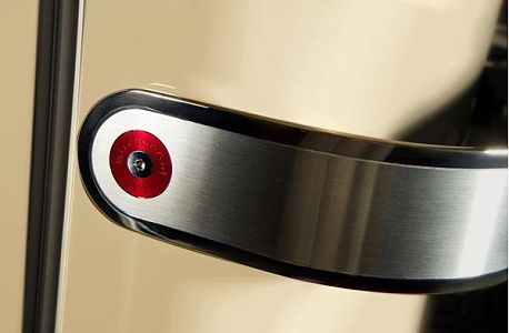 Холодильник KitchenAid KCFMA 60150R
