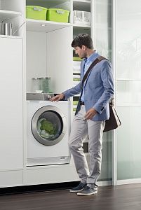 Стирально-сушильная машина AEG L99695HWD